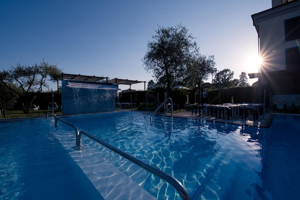 Santa Caterina Park Hotel Сарцана Экстерьер фото